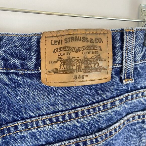 Vintage 90's Levi's Men's 540 Relaxed Fit Jeans 100% Cotton Size 34x32 Brown Tab - Picture 4 of 9